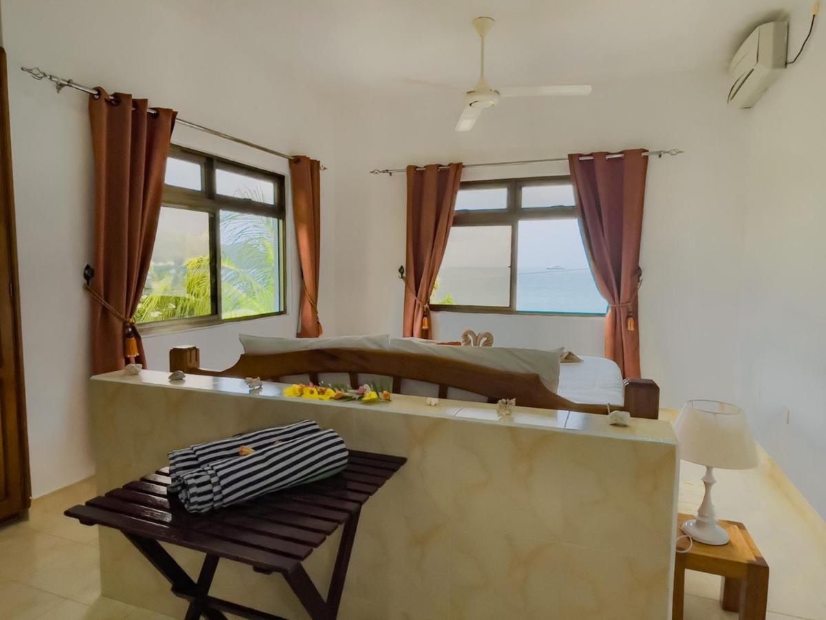 Jardin Marron Daire Baie Sainte Anne Dış mekan fotoğraf