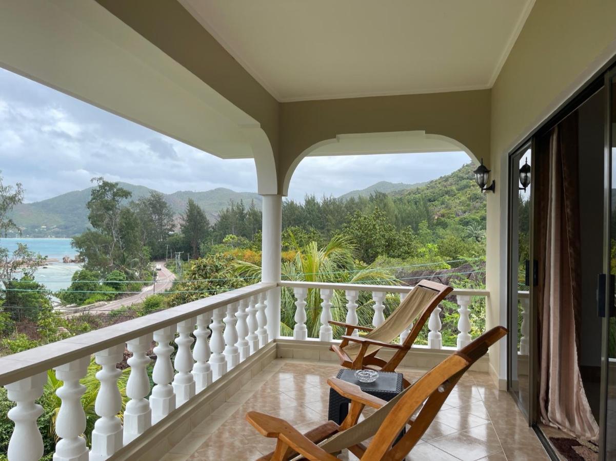 Jardin Marron Daire Baie Sainte Anne Dış mekan fotoğraf