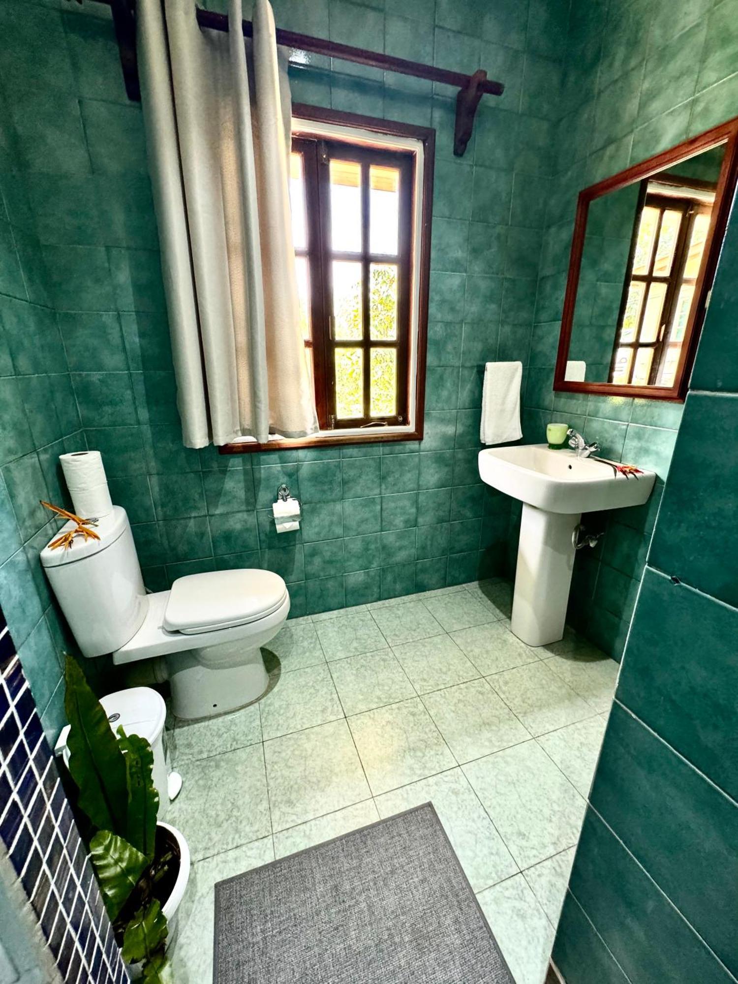 Jardin Marron Daire Baie Sainte Anne Dış mekan fotoğraf